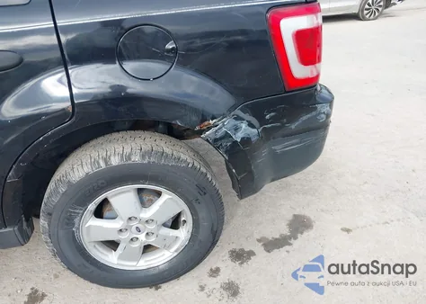 2008 Ford Escape Xls/Xls Manual z USA, uszkodzony, nr VIN 1FMCU02Z58KC22915